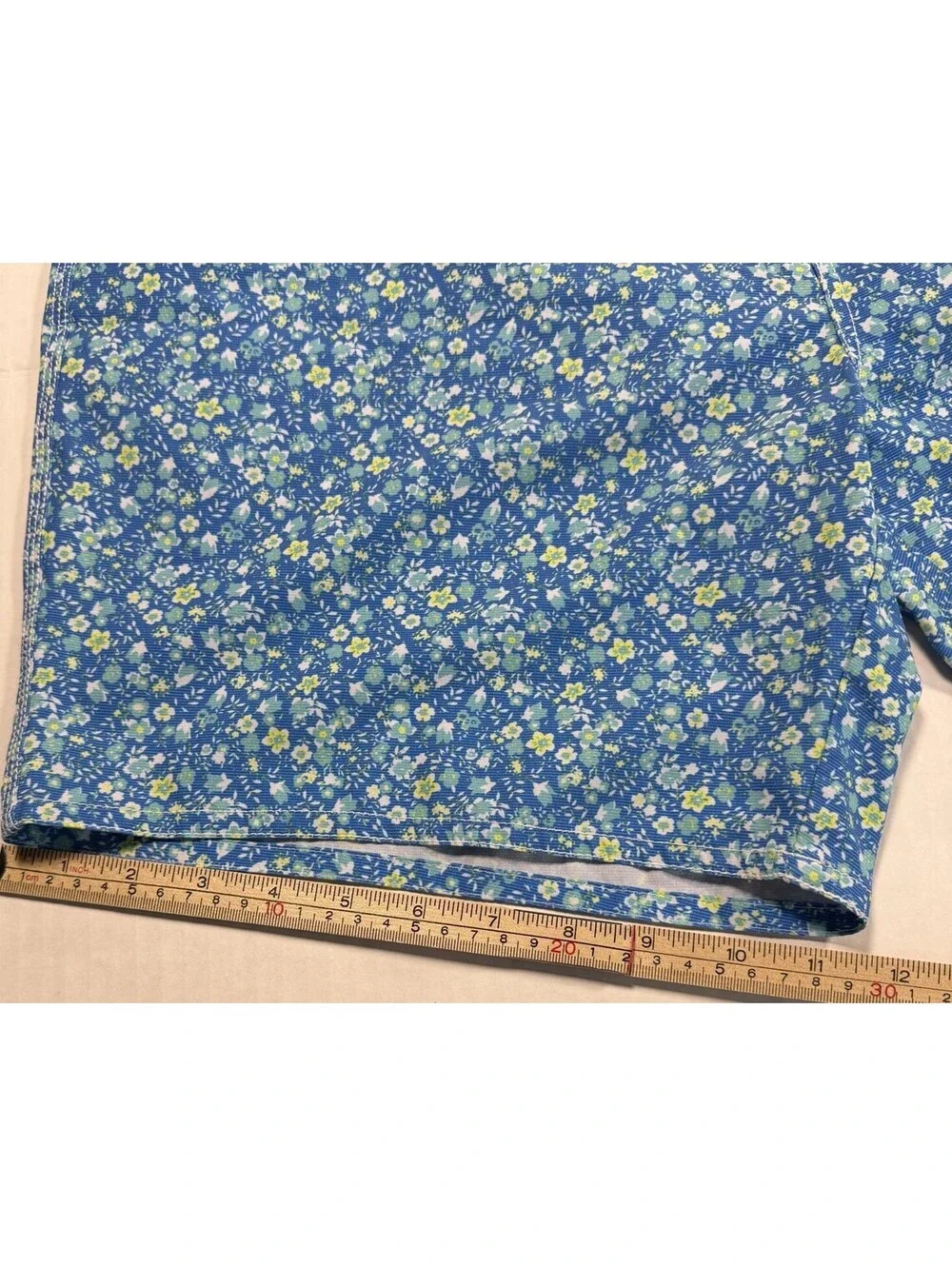 Johnnie-O Men's Blue Tyndall Floral Graphic Print Swim Trunks Size Large